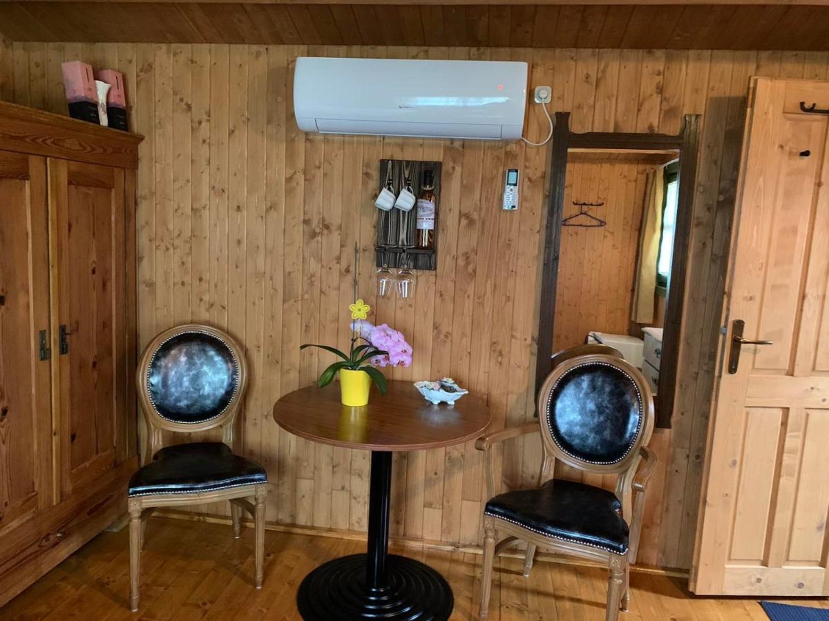 Eszter-Haz Hotel Kisapati ภายนอก รูปภาพ